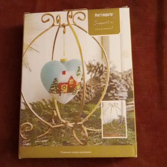 Ornament holder - Picture 2 of 3